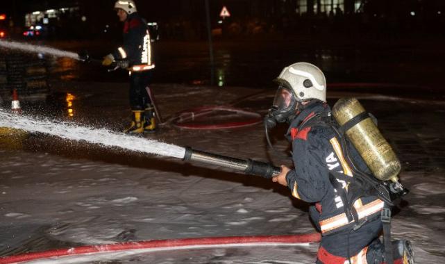 Malatya’daki yangına itfaiye ekiplerinden anında müdahale