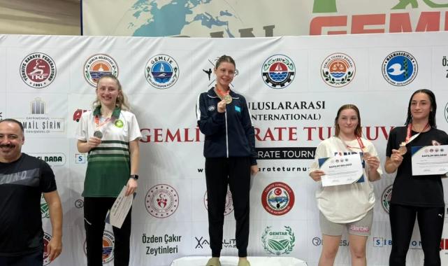 Manisa BBSK’lı karateciler Gemlik’te 16 madalya kazandı