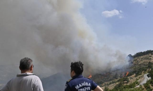 Manisa İtfaiyesi’nden Bornova yangınına takviye