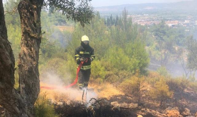Manisa’da korkutan yangınlara Büyükşehir’den anında müdahale