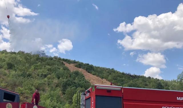 Manisa’da ormanlık alanda çıkan yangın söndürüldü 
