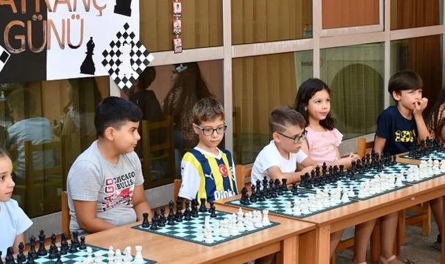 Manisa’da ‘şah-mat’ın tekniklerini öğrendiler