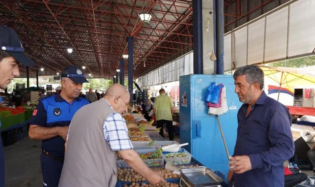 Melikgazi Belediyesi zabıta ekipleri pazar denetimi yaptı