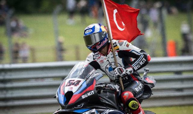 Toprak Razgatlıoğlu’ndan üst üste 7. galibiyet