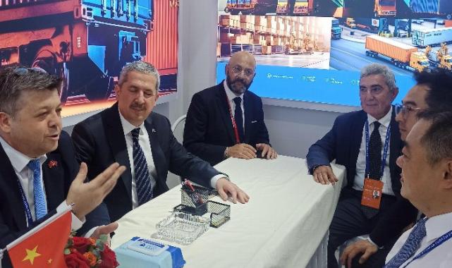 Türk ihracatçılar Urumçi’de yeni işbirliklerine imza attı