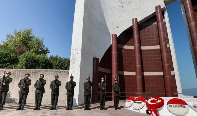 3. Cumhurbaşkanı Bayar Gemlik’te anıldı