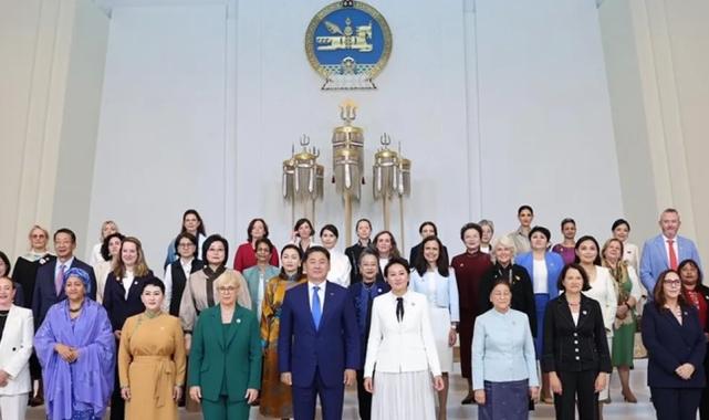 Bakan Göktaş Moğalistan’da…  Dünya Kadınlar Forumu’nda şiddetle mücadele mesajı