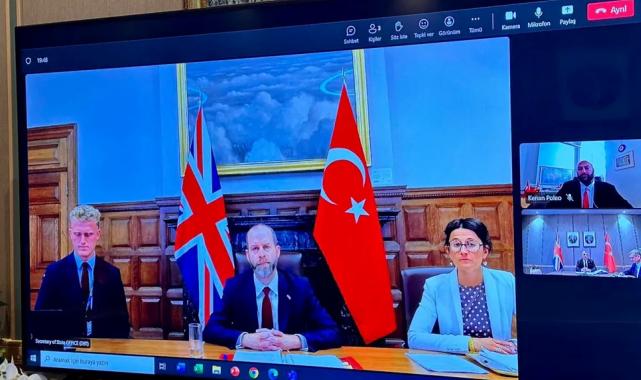 Bakan Bolat, İngiliz mevkidaşı ile video konferansla görüştü