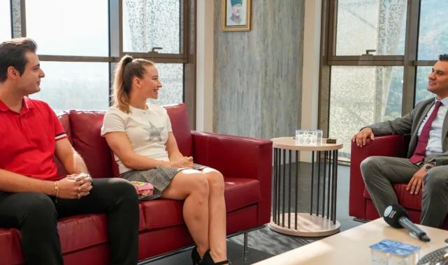 Başkan Zeyrek Dünya Şampiyonu Onbaşı’yı konuk etti