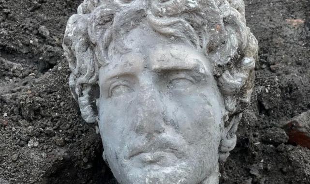 Düzce’de yapılan kazıda portre başı çıktı