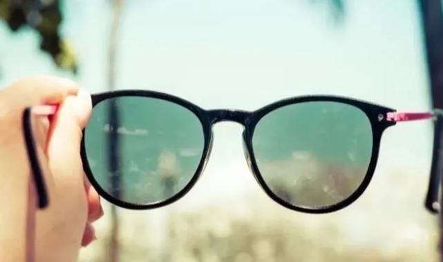 Güneş gözlüğü alırken bunlara dikkat!