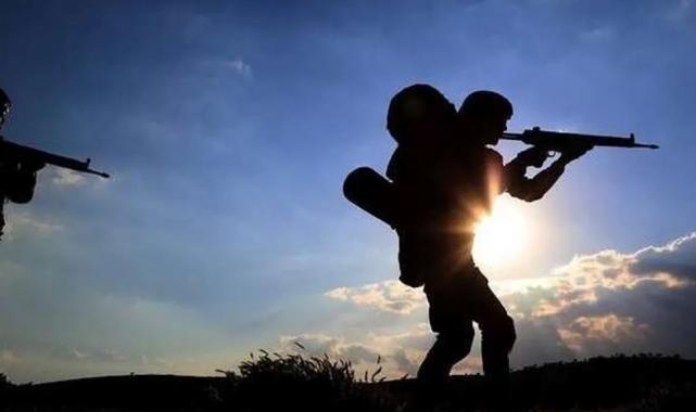 Habur’da 1 terörist teslim oldu