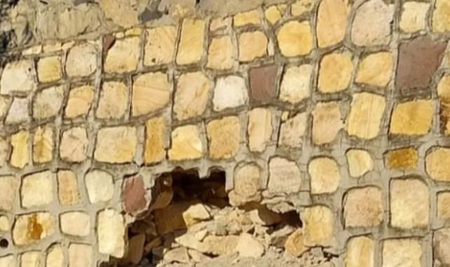 İzmir Foça’da tehikeli istinat!