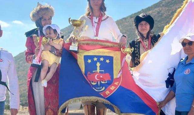 Jandarma Gücü Atlı Okçuluk’ta kupaları topladı