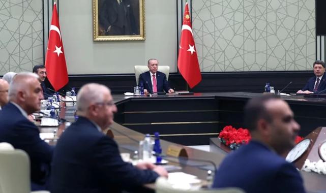 Kabine yoğun gündemle toplanıyor