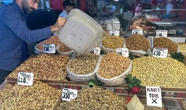 Kuruyemiş fiyatları cep yakıyor