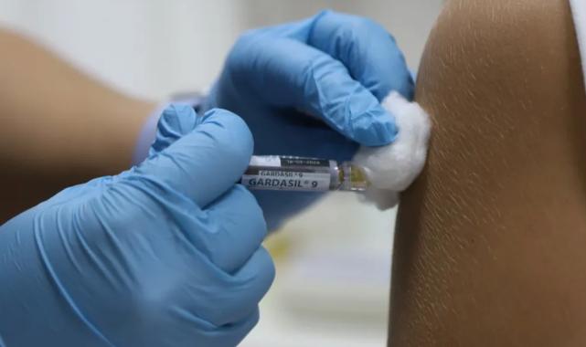 Muğla Büyükşehir’in ücretsiz HPV aşı uygulaması sürüyor