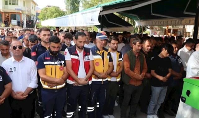 Sağlık görevlileri son yolculuklarına uğurlandı