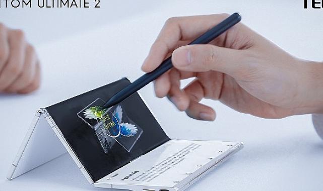 TECNO’dan Üç Katlamalı Yeni Konsept Telefon: TECNO PHANTOM ULTIMATE 2