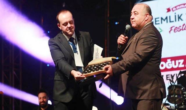 Bursa’da ‘altın zeytin’ görücüye çıktı