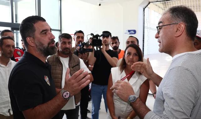 Arda Turan’dan Kayseri’nin Yüksek İrtifa Kamp Merkezi’ne övgü
