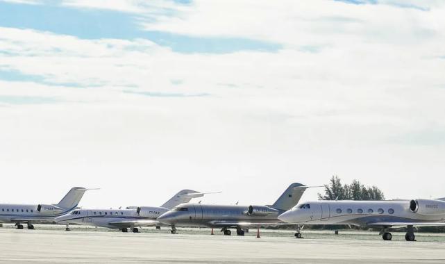 Azerbaycan’da özel jetlere fahiş park ücreti isyan ettirdi!