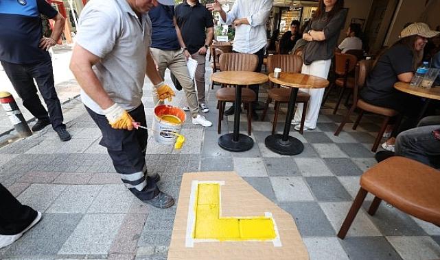 Bakırköy Zabıtasının kaldırım işgaline karşı çalışması devam ediyor.