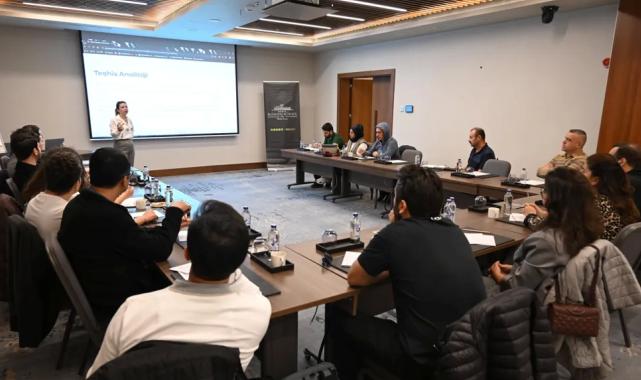 Bursa Business School’da eğitimler sürüyor