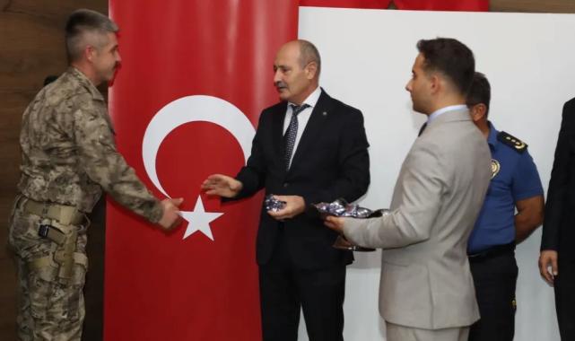 Bursa Emniyeti’nin başarılı personelleri ödüllendirildi