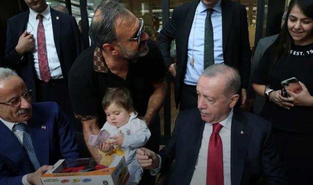 Cumhurbaşkanı Erdoğan’dan ‘tatlı’ sohbet