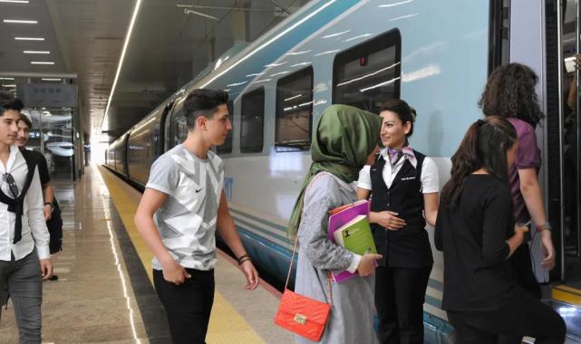 Demiryolları ile nüfusun iki katı yolcu taşındı