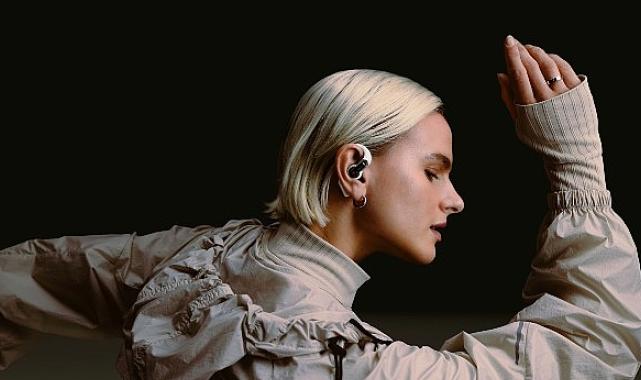 Dikkat çekici tasarımıyla Nothing Ear (Open) tanıtıldı