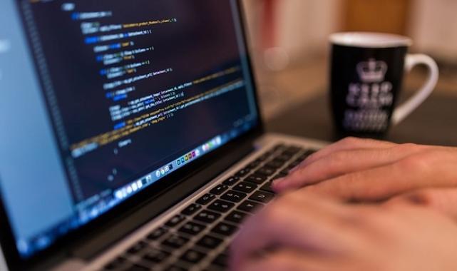 Ebeveynler Uyarı! Teknoloji Bağımlılığı Giderek Artıyor