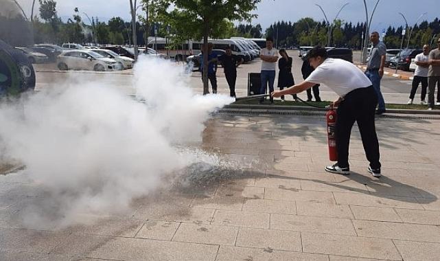 İtfaiyeden kongre merkezi personeline eğitim
