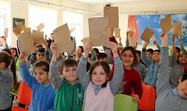 Kâğıdın serüveni köy okullarıyla buluştu