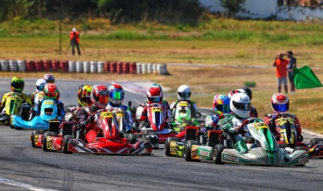 Karting 4. ayakta nefes kesen mücadele