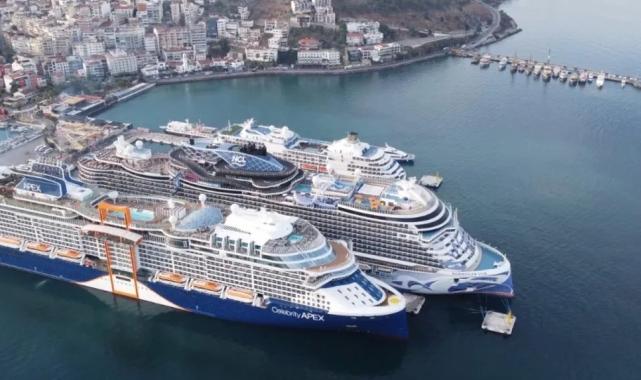 Kruvaziyer yolcuda zirve Kuşadası’nın