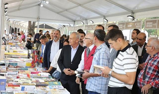 Küçükçekmece Belediyesi’nin düzenlediği ikinci Kitap Günleri başladı