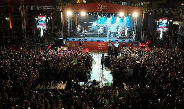 Maher Zain, Uluslararası Konya Mistik Müzik Festivali’nde Konyalılarla Buluştu