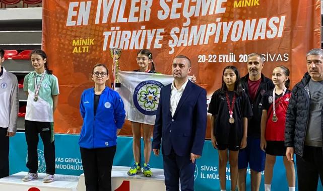 Muğlalı sporcu masa tenisinde Türkiye Şampiyonu oldu
