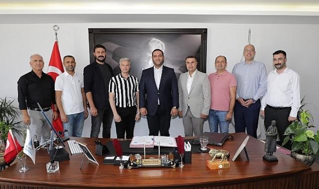 Narlıdere Belediyesinde toplu iş sözleşmesi sevinci