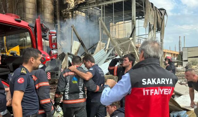 Sakarya makarna fabrikasında patlama! Yangın kontrol altında