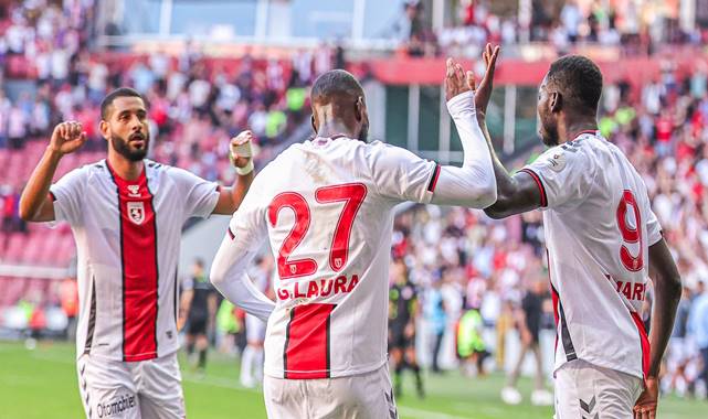 Samsunspor 4 – 3 Göztepe (Maç Sonucu) Samsunspor geriden gelerek kazandı!