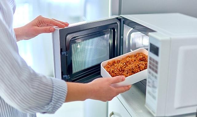 Tavuk, ciğer, krema, yumurta, pirinç… Sıcak havalarda bu yiyeceklere dikkat edin