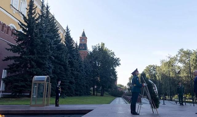 TBMM Başkanı Kurtulmuş’tan ‘Meçhul Asker Anıtı’na çelenk