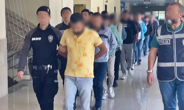 Konya Merkezli Dolandırıcılık Operasyonu: 13 Gözaltı