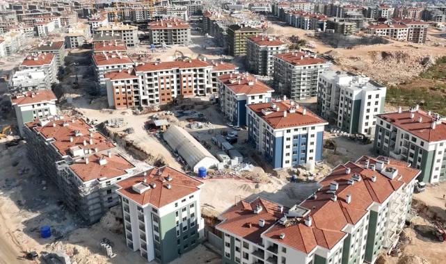 Adıyaman İndere ülkenin en büyük şantiyesi oldu… Kaya zemine tünel kalıpla sağlam konutlar