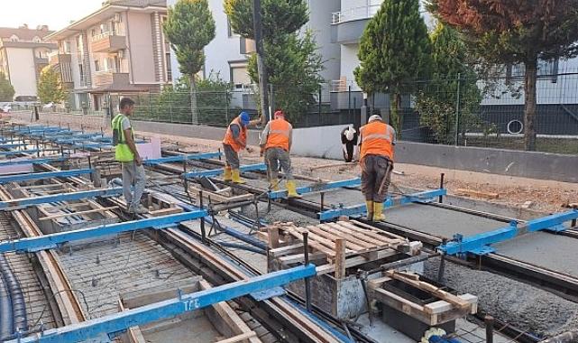 Alikahya Tramvayında ray betonları dökülüyor
