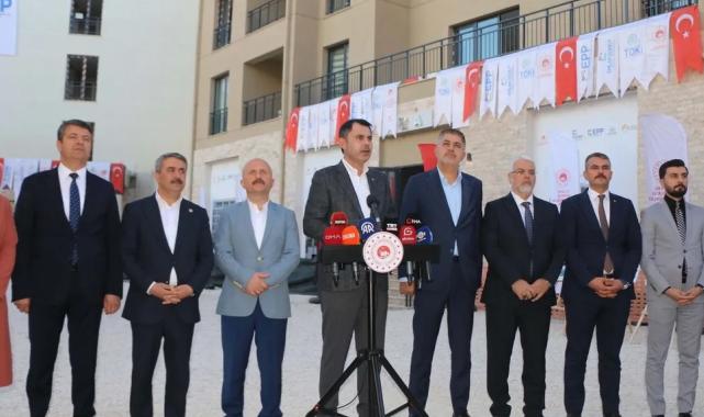 Bakan Kurum: Yıl sonuna kadar 200 bin konut depremzedelere teslim edilecek