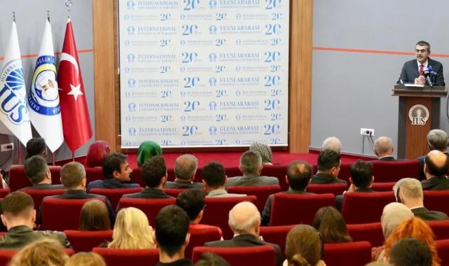 Bakan Tekin Saraybosna’da akademik açılışta